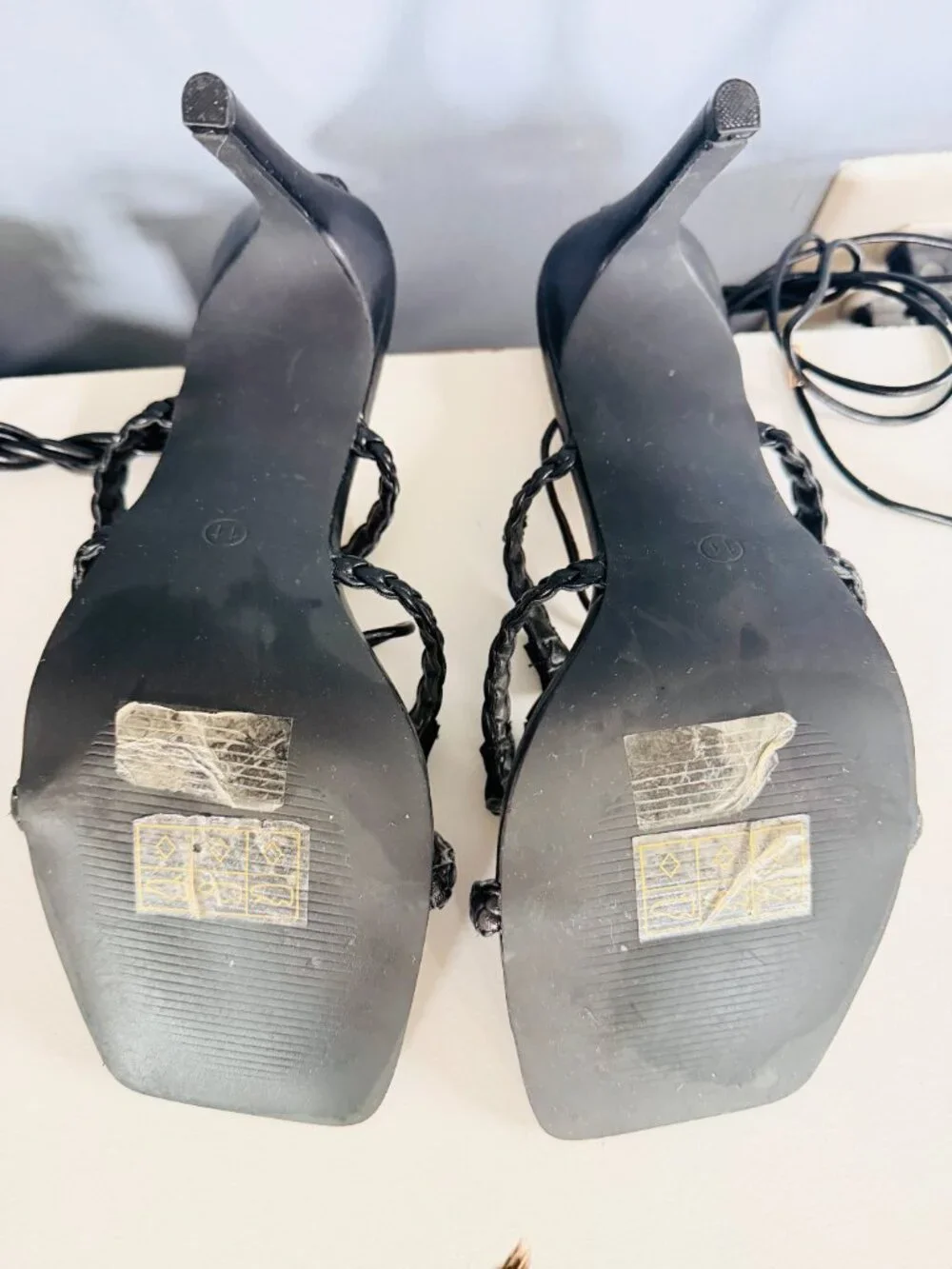 Black leather heels from Too cool for fur for women. Very good condition.